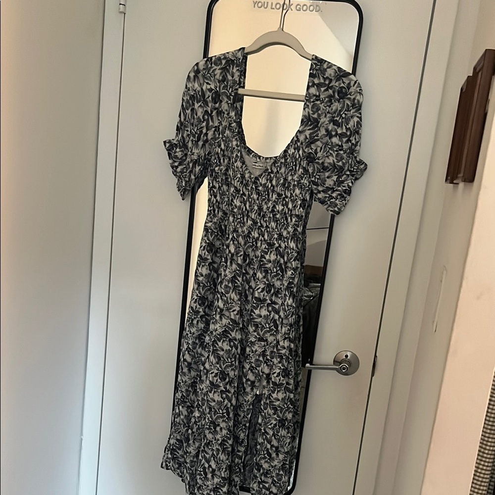 Abercrombie & Fitch White and Blue Puff Sleeve Midi Dress